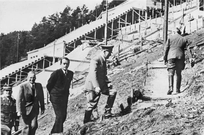 Adolf Hitler in Hirschbachtal near Nuremberg visits the progress of the construction work on the Party Rally Grounds